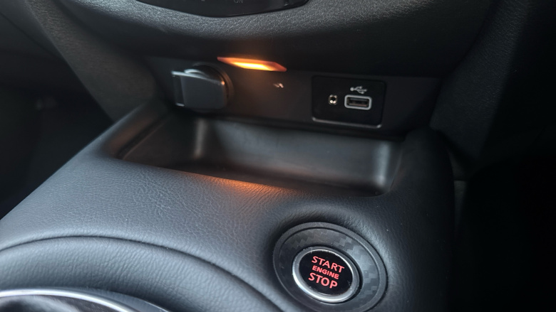 Nissan Juke 1.0 DiG-T 114 N-Connecta 5dr DCT Petrol Hatchback